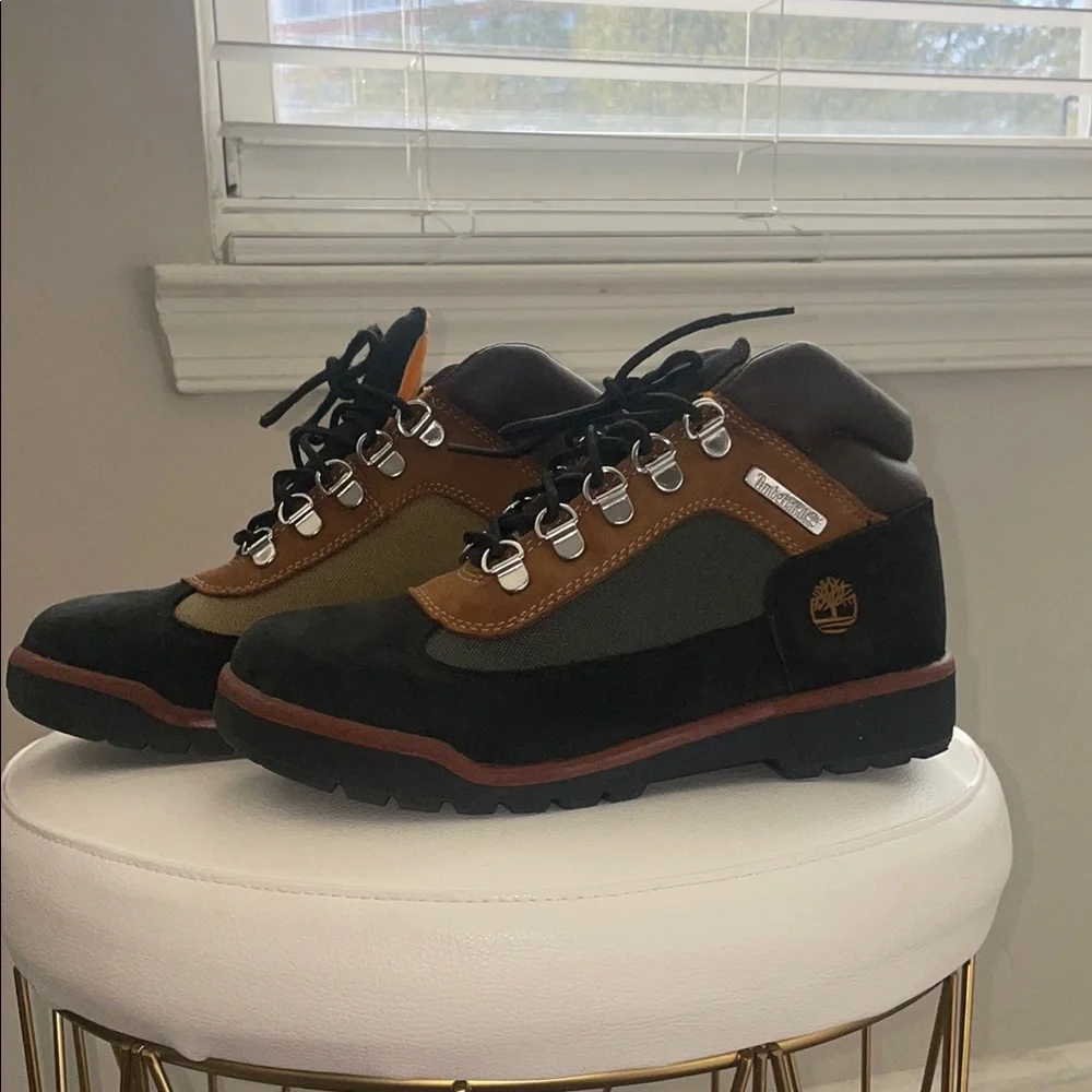 Timberland Black and Brown Outdoor Boots - Picture 3 of 6